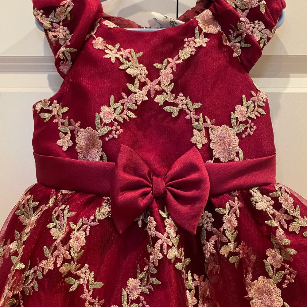 Dress - Picture 2 of 8